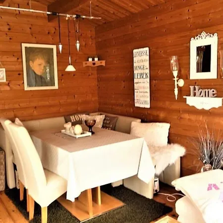 Holiday home De Graaf Mit Einer Sonnigen Terrasse Und Garten Ijsselmeer Wervershoof